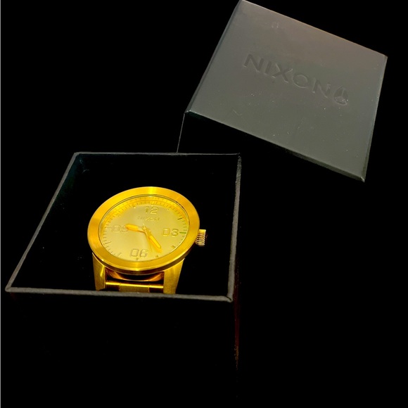 Nixon watch - Picture 1 of 2